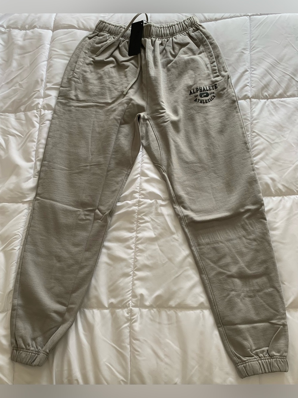 New Alphalete MEN’S MEMBER VINTAGE JOGGER Size XL (colour-chrome)